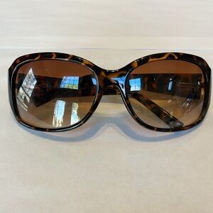 Women’s Wide Tortoise Shell Sunglasses